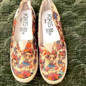 Frida Kahlo slip on shoes. Never worn. Size 6.